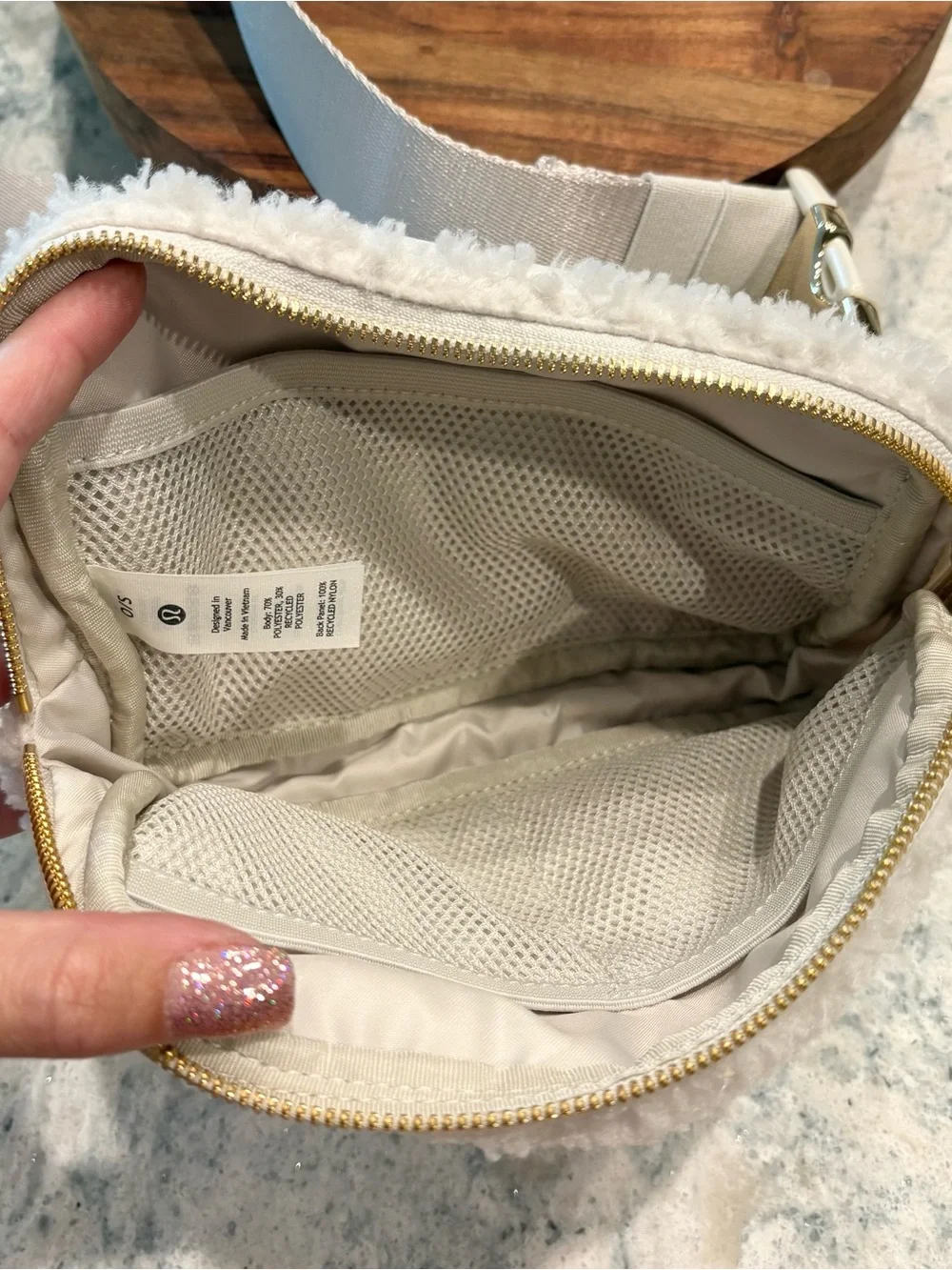 Lululemon Everywhere Fleece Waist Belt Bag Crossbody White Sherpa Fanny Pack